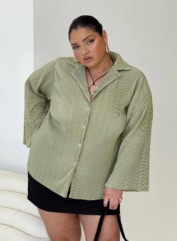 Puffer - Sleeve Women Long Sleeve Top for a Fashion - Forward LookLouie Pleated Shirt Sage Curve