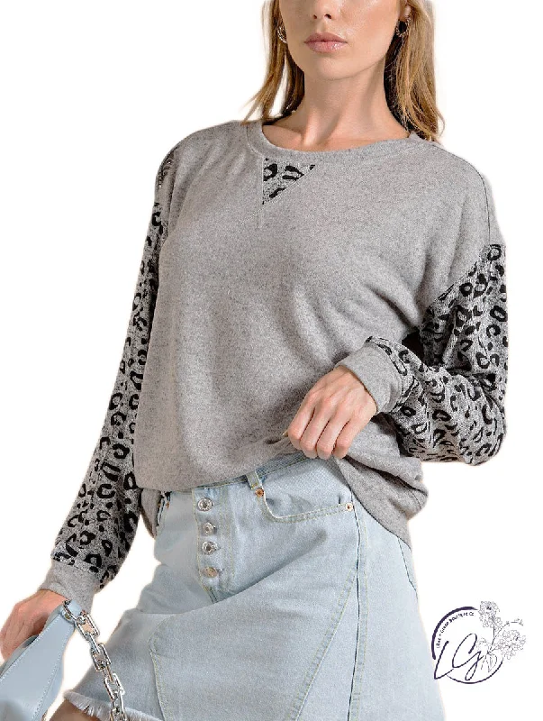 Turtleneck Women Long Sleeve Top for Cold Winter DaysRumors of Love Leopard Print Long Sleeve