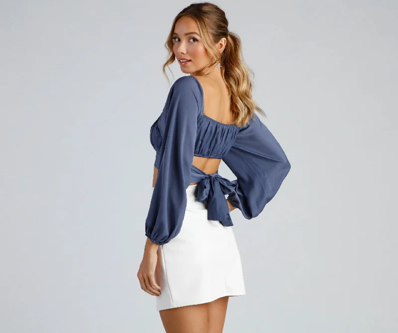 Metallic Accent Women Long Sleeve Top for a Glamorous LookEffortlessly Pretty Cropped Blouse