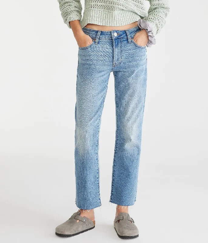 Tapered women trousers with a slimming effectAeropostale Mid-Rise Kick Flare Jean