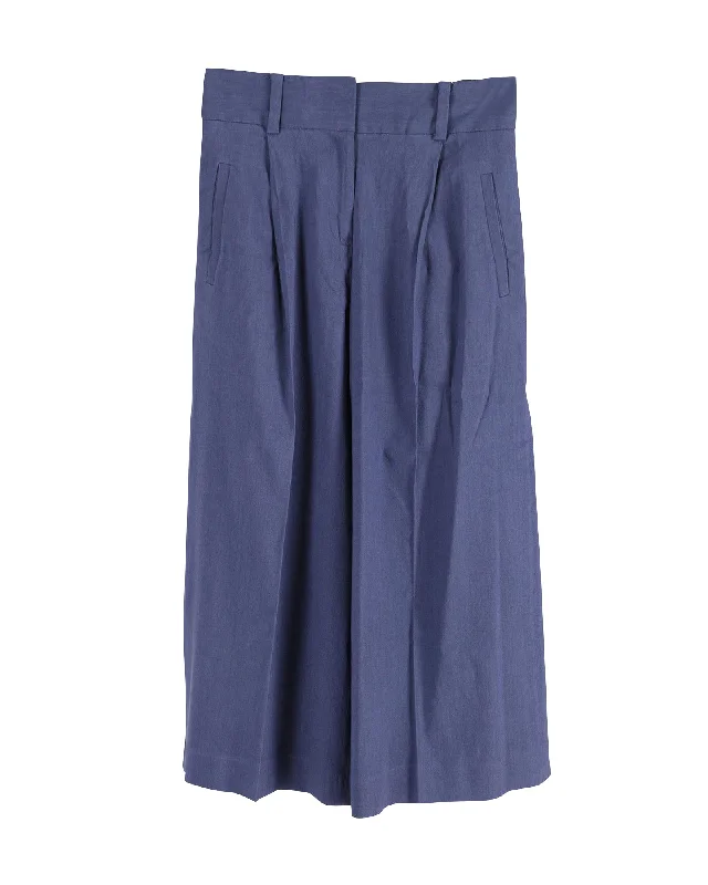 Jogger women trousers for a casual and sporty vibeDiane Von Furstenberg Flared Cropped Trousers in Blue Linen