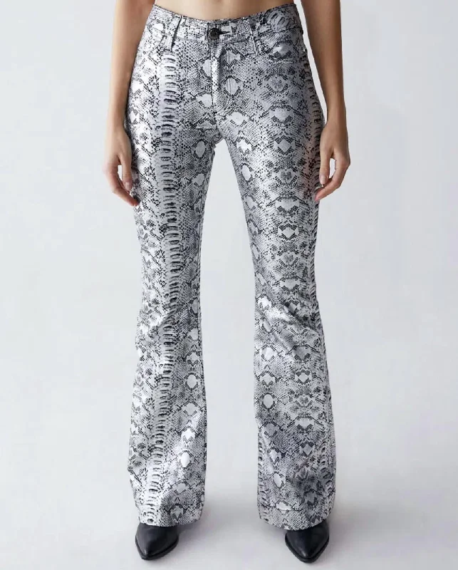 Striped women trousers with a nautical or modern patternLola Pitone Bootcut In Silver Snake