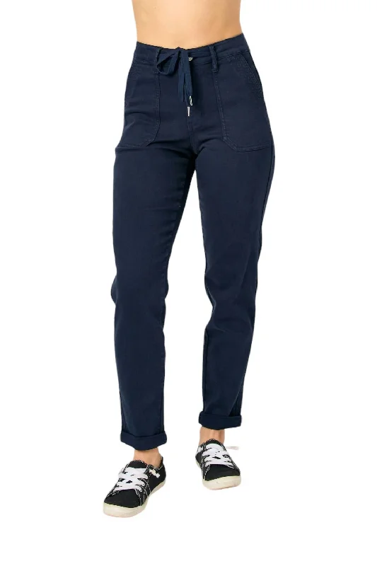 Tapered women trousers with a slimming effectNow Denim Jogger In Navy