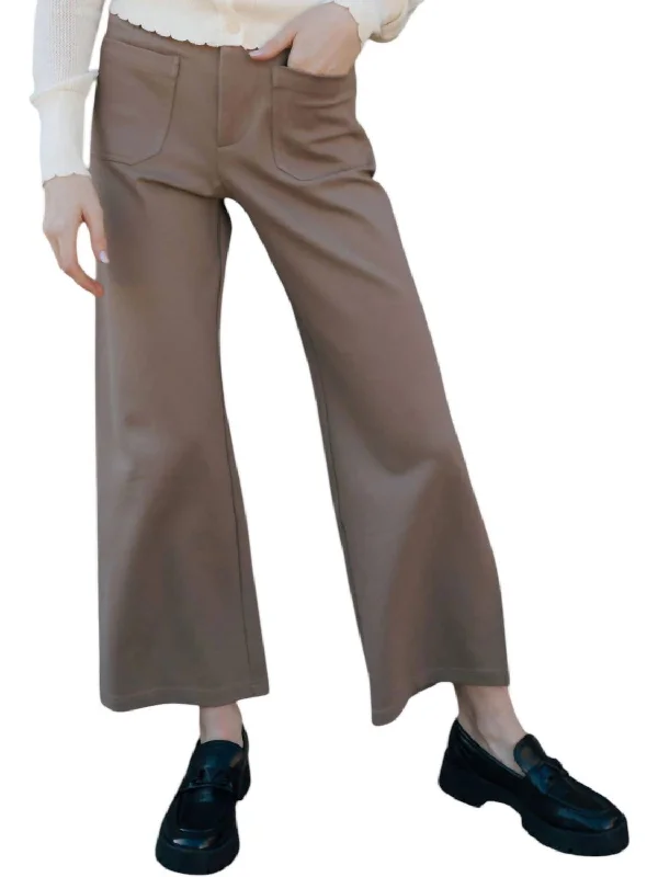 Jogger women trousers for a casual and sporty vibePonte Crop Pants In Mocha