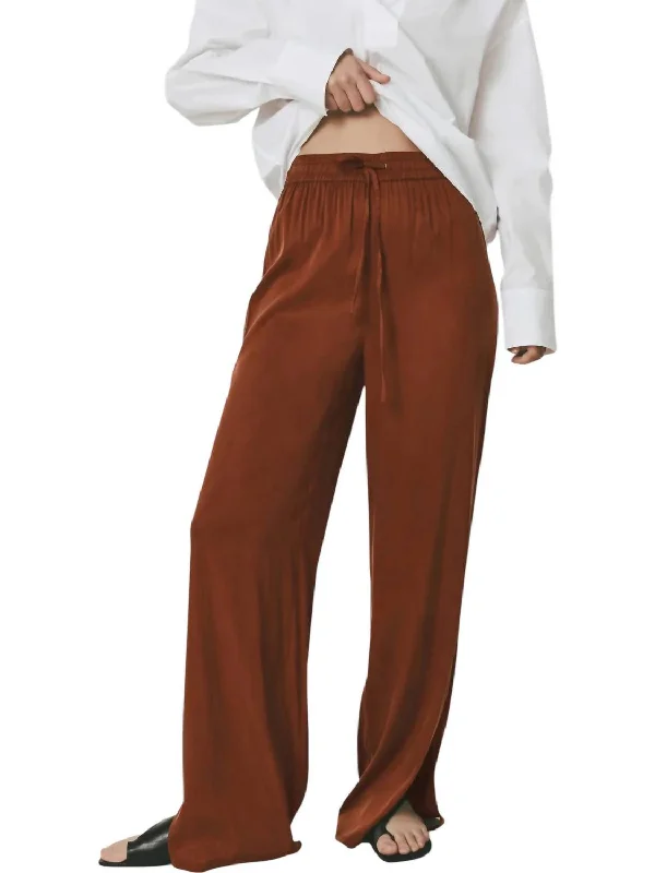 Straight - leg women trousers with a classic and timeless designProvence Pants In Brown