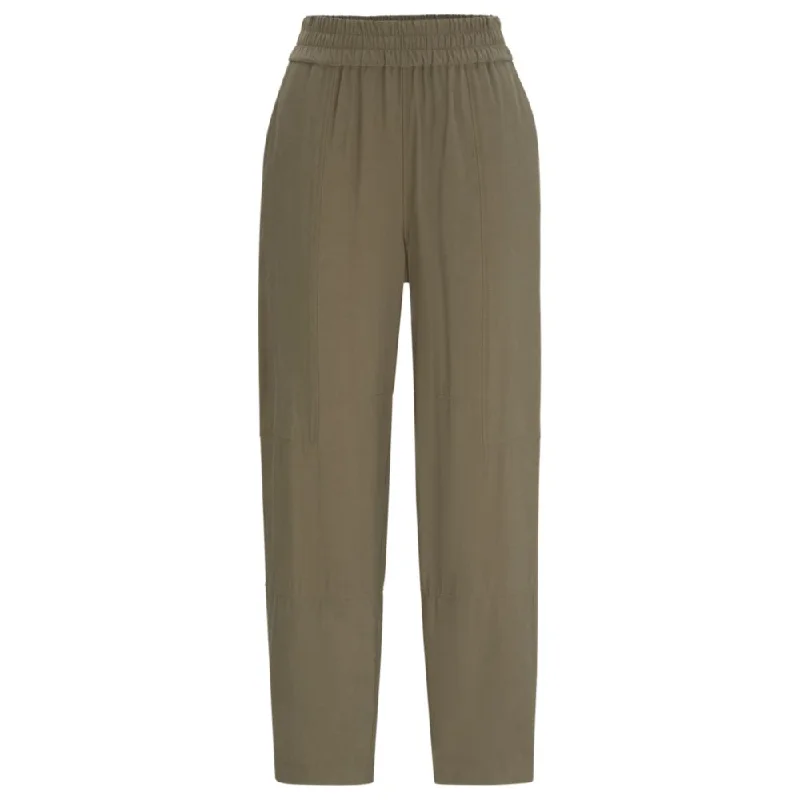 Palazzo women trousers for a flowy and comfortable feelRegular-fit trousers with a tapered leg