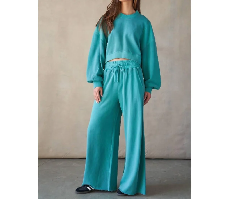 Elastic - waist women trousers for ultimate comfortRemy Wide Oversized Sweatpant In Kelly Green