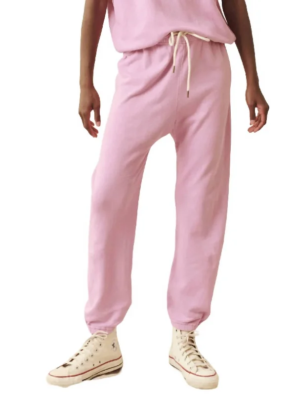 Straight - leg women trousers with a classic and timeless designStadium Sweatpant In Lilac Blossom