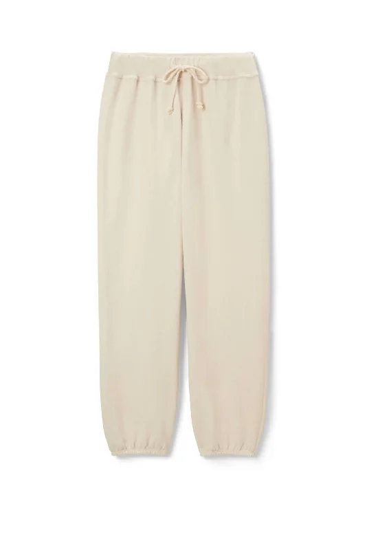 Wide - leg women trousers for a modern and elegant styleWomen's Toni Jogger In Sugar