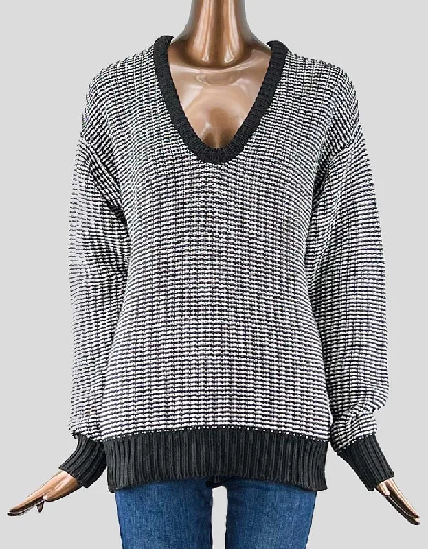 Hooded Women Sweater for Added Comfort and StyleT By Alexander Wang Black and White Sweater - Small