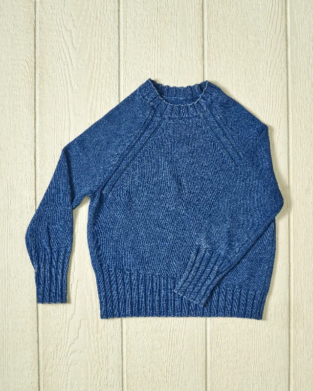 Cashmere Women Sweater with a Luxurious Soft TouchWomen's Deep Sea Quaker Crewneck Sweater in Indigo