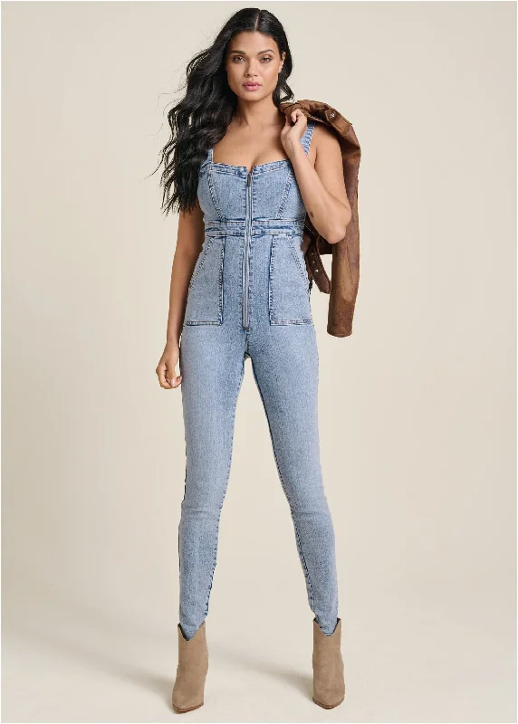 Striped Women Sweater with a Timeless PatternZip-Front Denim Jumpsuit - Acid Wash