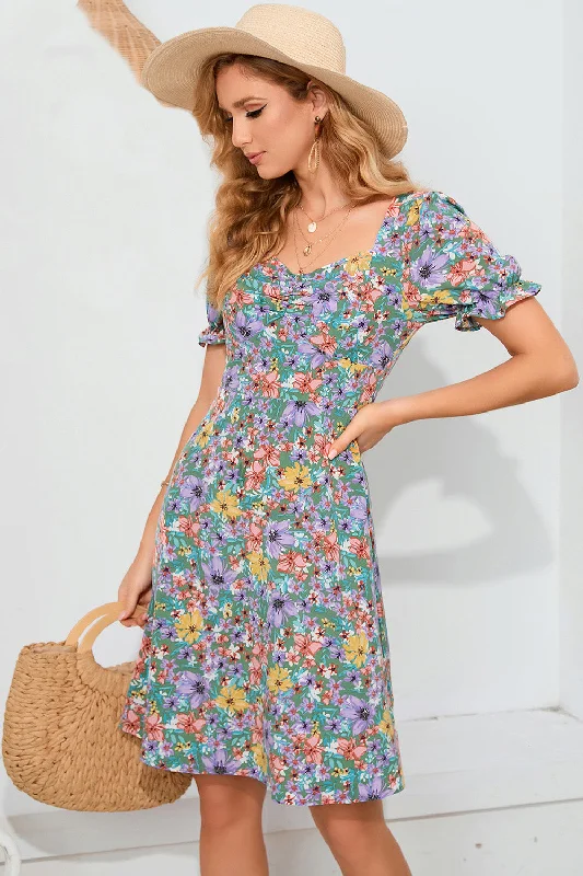 Long - Sleeve Women Dress in Velvet for a Luxurious Winter LookFloral Printed Summer Casual Dress