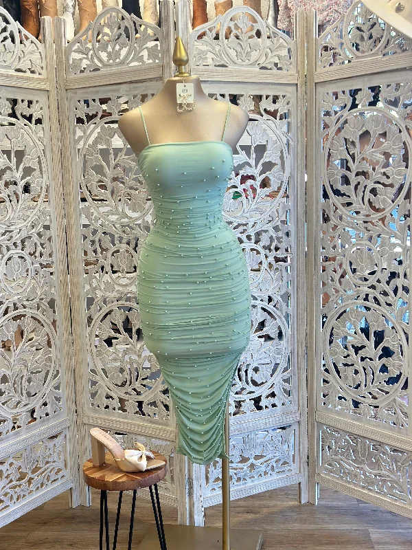 Halter Neck Women Dress to Show Off the Shoulders and NecklineGreen Pearl Detail Dress