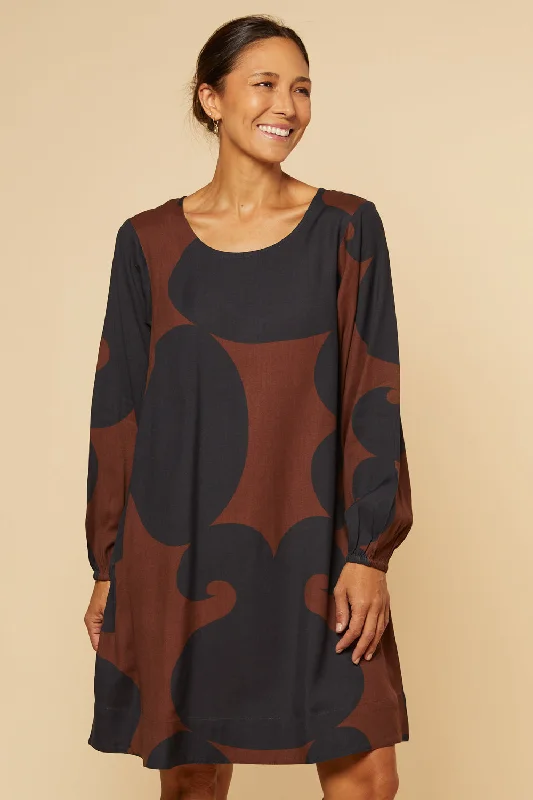 Shift Women Dress with a Simple and Classic Design for Everyday WearHazel Short A-Line Tunic Dress in Soho