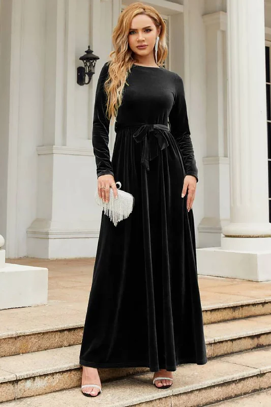 Mermaid - Style Women Dress with a Fitted Silhouette for Special OccasionsLong Sleeves A Line Velvet Holiday Party Dress