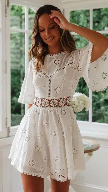 Halter Neck Women Dress to Show Off the Shoulders and NecklineLamaica Eyelet Cotton Dress