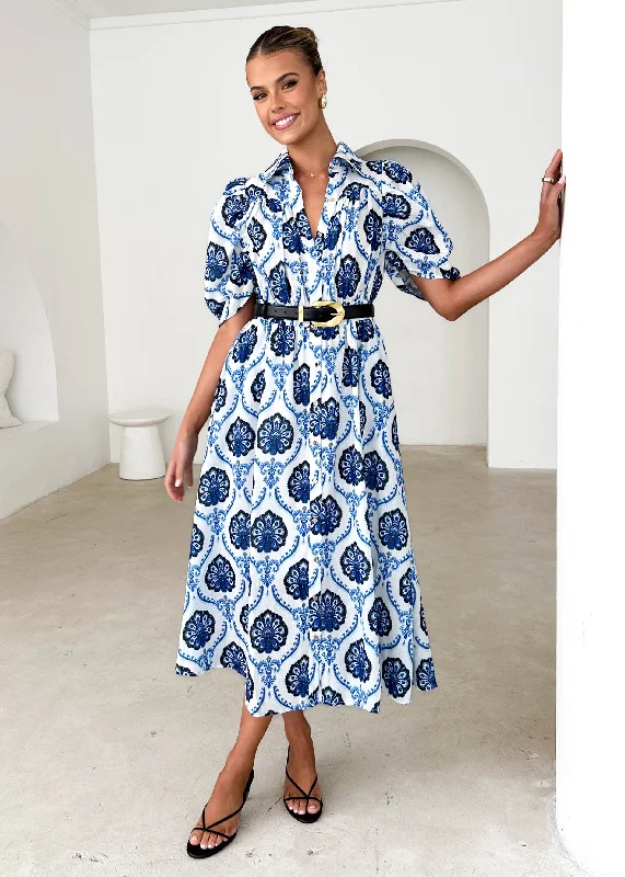 Printed Abstract Women Dress for a Modern and Artistic AppealBolt Maxi Dress - Blue Abstract