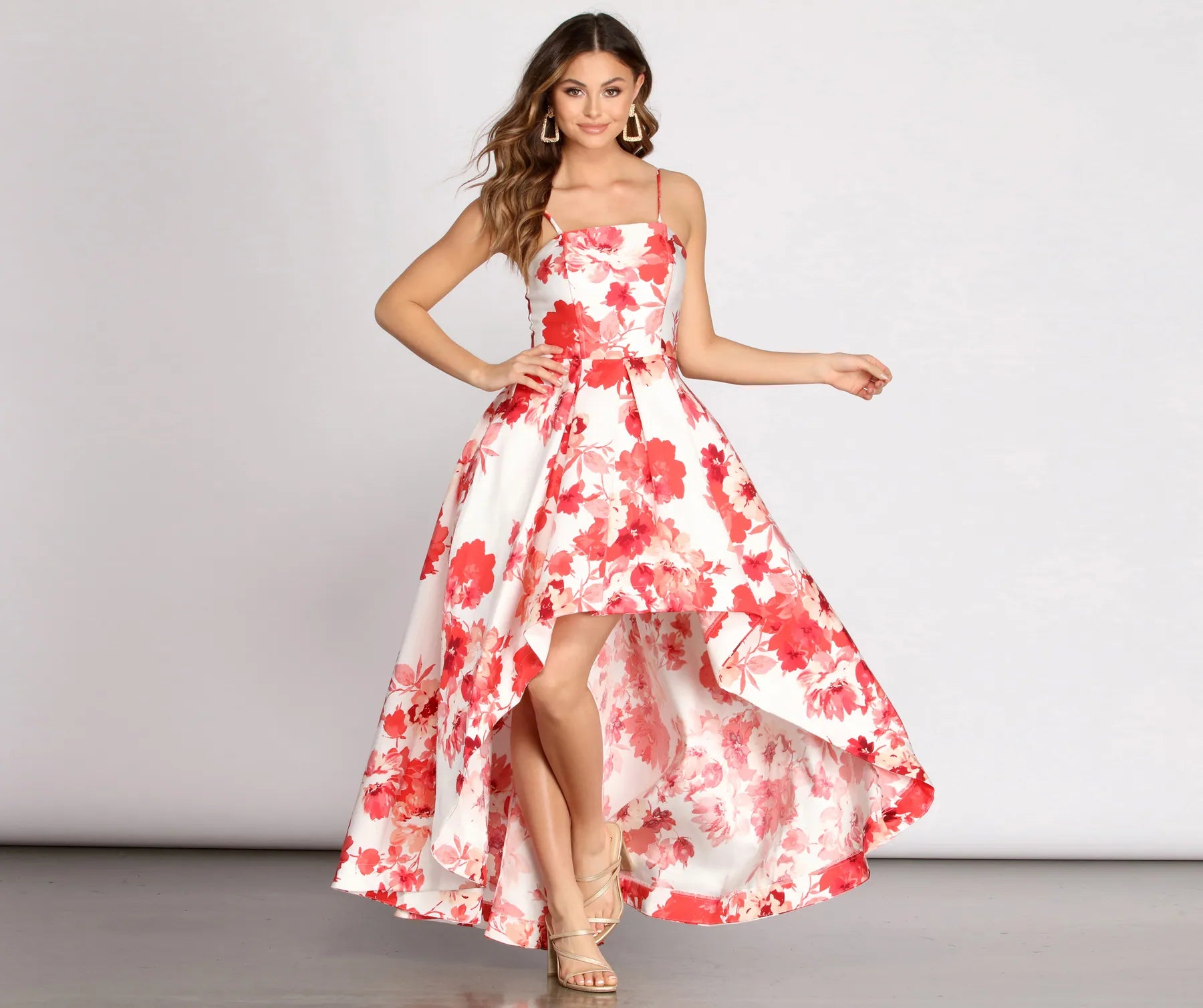 Halter Neck Women Dress to Show Off the Shoulders and NecklineKamala Floral High Low Dress