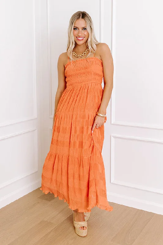 Sleeveless Women Dress in Bright Colors for Summer PartiesSunny Point Of View Pleated Maxi Dress