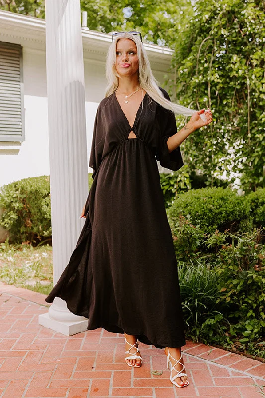 Sheath Women Dress with a Tailored Fit for a Professional LookTulum Vacay Maxi Dress in Black