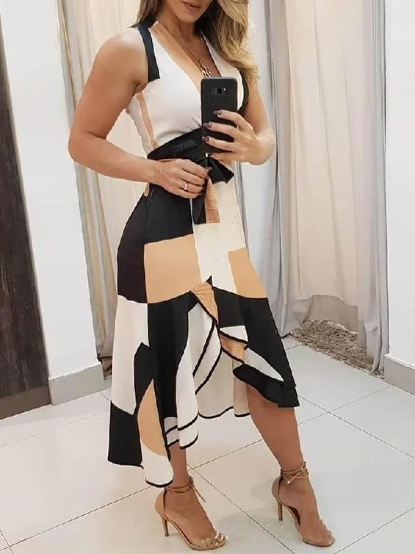 Halter Neck Women Dress to Show Off the Shoulders and NecklineV-neck Sleeveless Contrast Print Ladies Dress