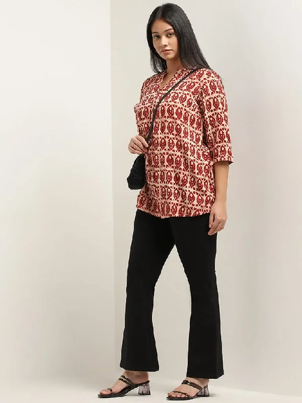 Twill Women Shorts with a Smooth Texture and DurabilityDiza Maroon Geometrical Design Straight Kurti