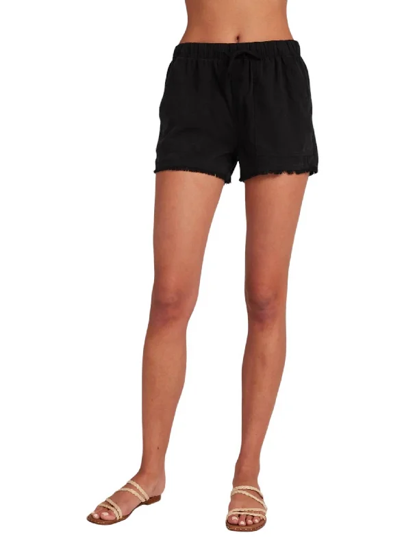 Bermuda Women Shorts for a Classic and Sophisticated LookFrayed Hem Pocket Shorts In Vintage Black