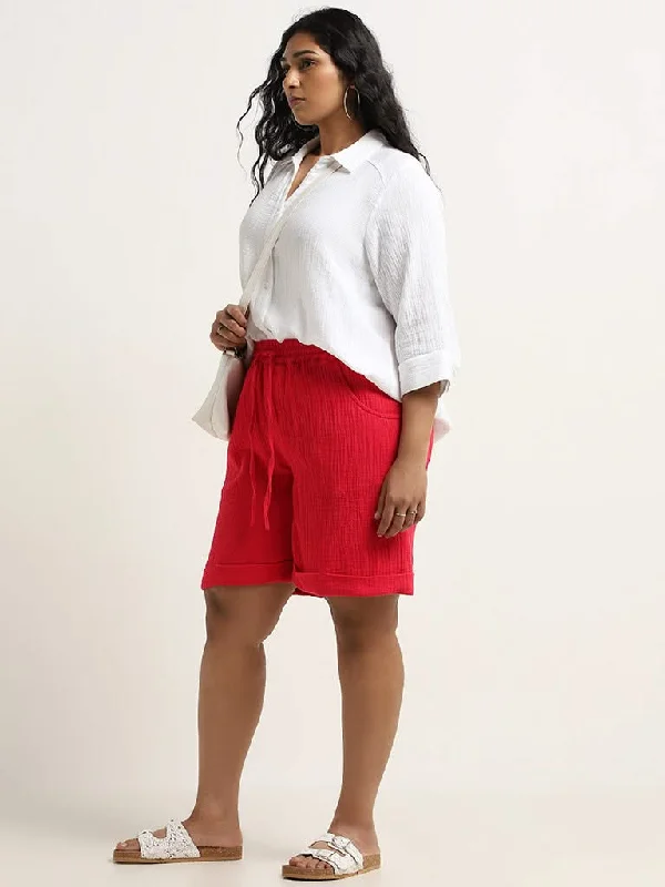 Cargo Women Shorts with Multiple Pockets for FunctionalityGia Red Crinkle Textured Mid Rise Shorts