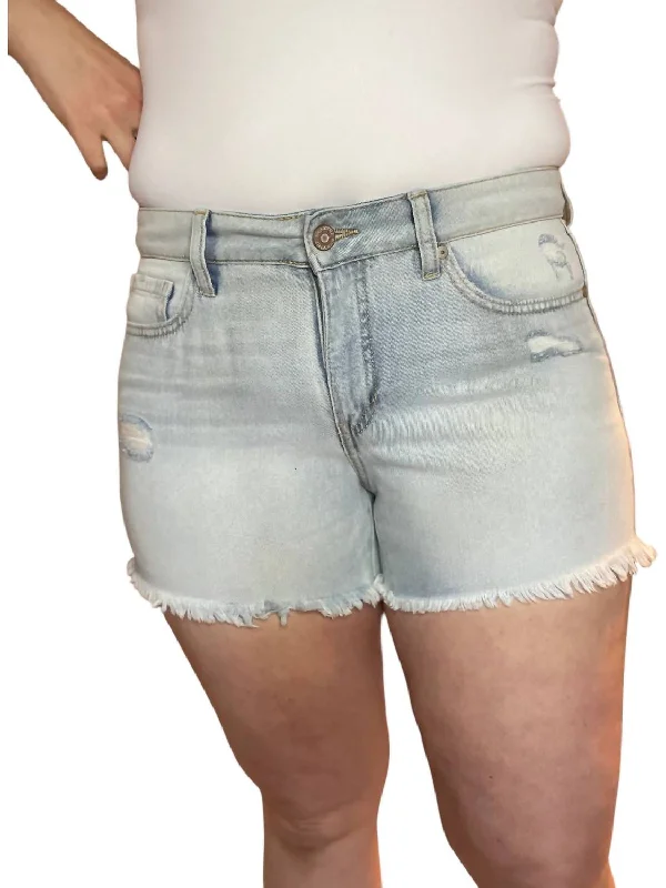 Ruffled Hem Women Shorts to Add a Feminine TouchJamie Frayed Hem Shorts In Light Wash