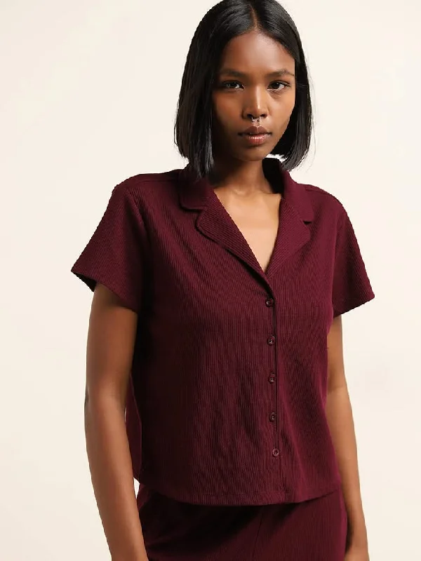 Ruffled Hem Women Shorts to Add a Feminine TouchSuperstar Burgundy Ribbed Textured Shirt