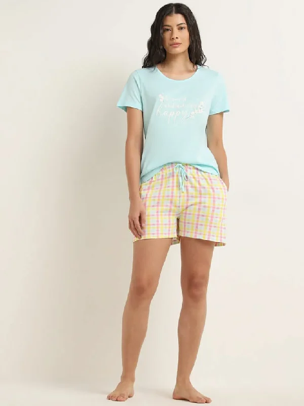 Embroidered Women Shorts with Intricate DesignsWunderlove Multicolour Gingham Checks Mid-Rise Shorts