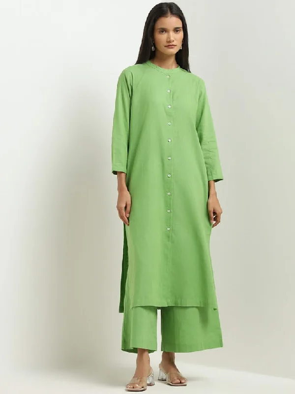 Jeanette Women Shorts with a Soft and Comfortable FeelZuba Green Blended Linen A-line Kurta