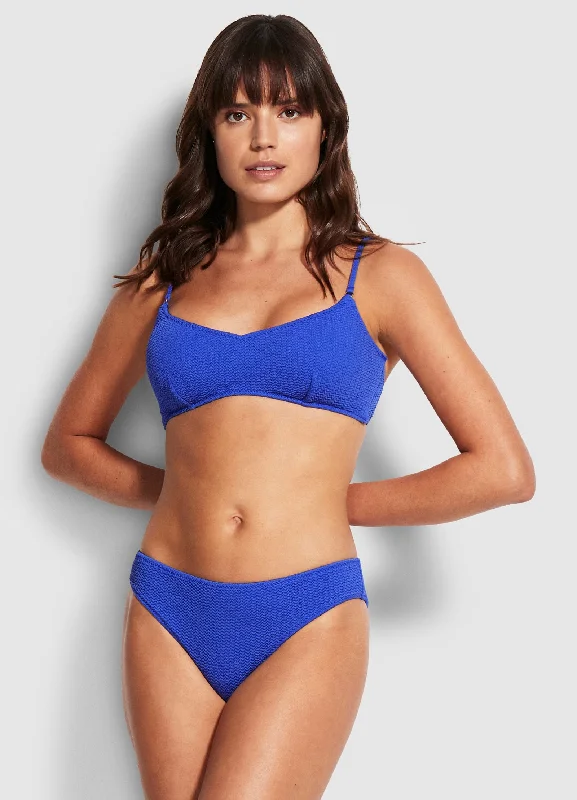 Striped women swimwear with a classic pattern for a timeless beach lookSea Dive Bralette - Cobalt